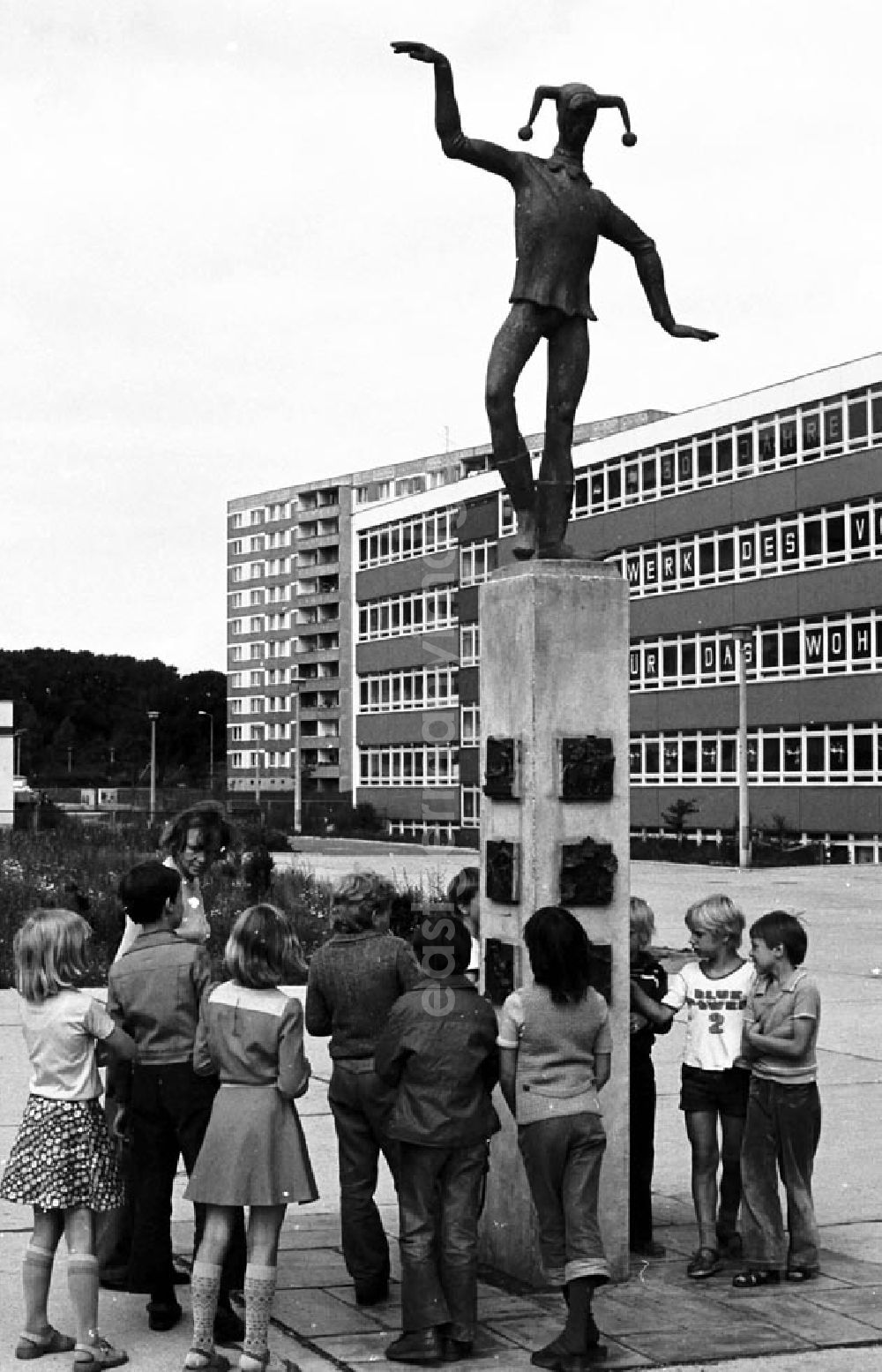 GDR picture archive: Berlin - Weißensee - 17. Juli 1979 Berlin - Weißensee Eulenspiegel - Buschallee