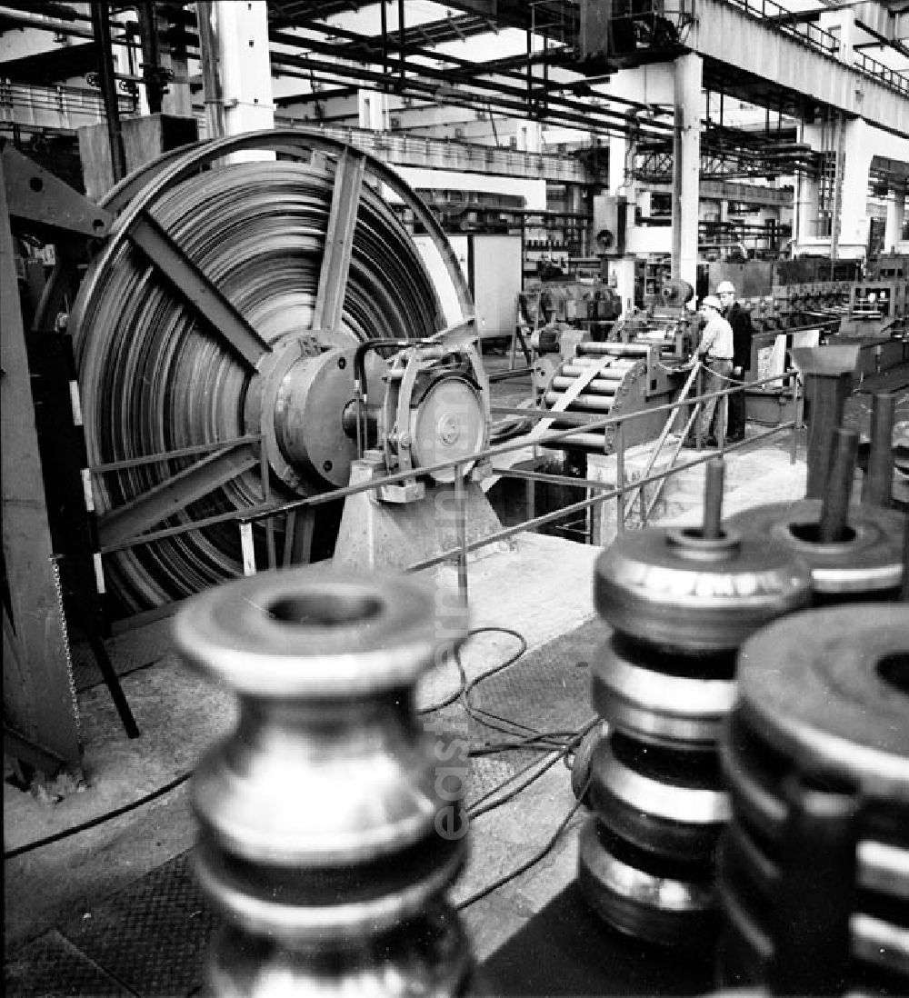 GDR picture archive: Finow - Oktober 1969 Automatisierung im Walzwerk Finow
