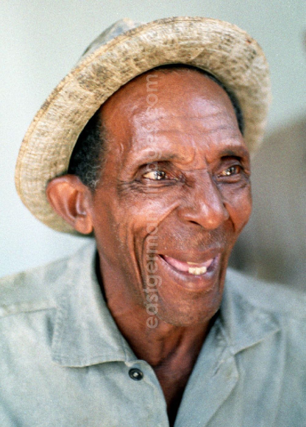 Cienfuegos: Porträt eines Arbeiters bei der Zuckerrohrernte - die sogenannte Zafra in der kubanischen Provinz Cienfuegos. In den 60er und 7