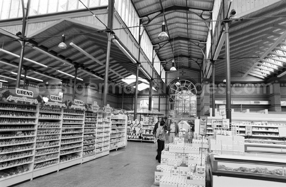 GDR photo archive: Berlin - Market Hall VI, Ackerhalle in East Berlin