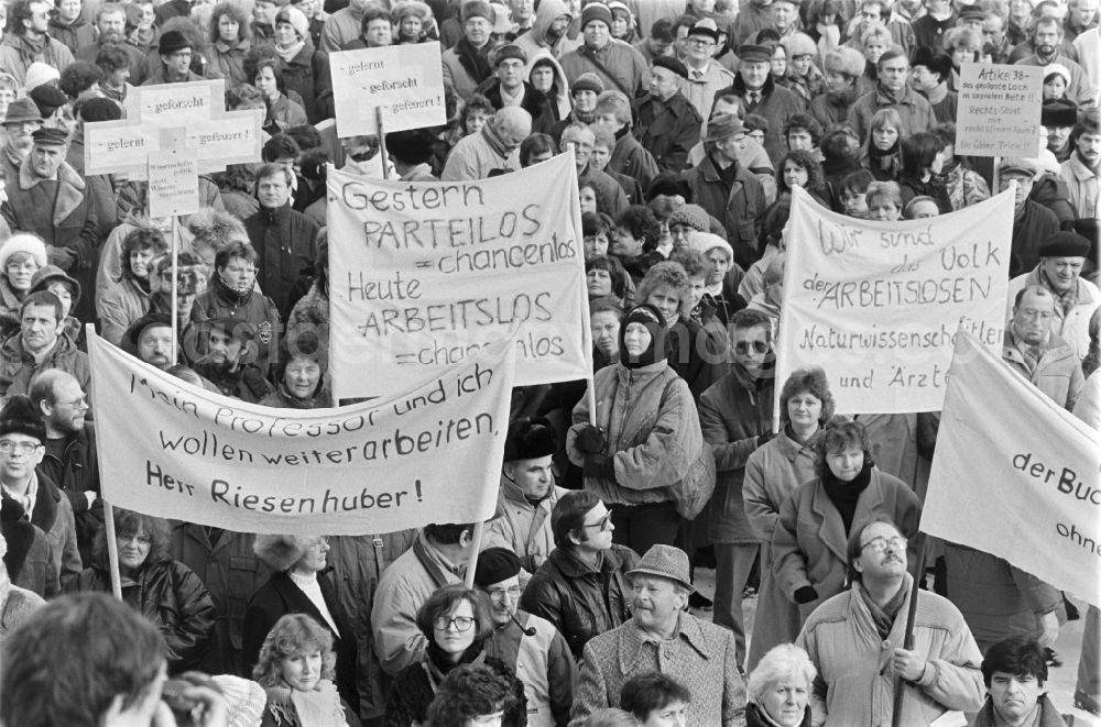 GDR picture archive: Berlin - Demonstration on the Academy Square today Gendarmenmarkt in front of the Academy of Sciences in Berlin-Mitte