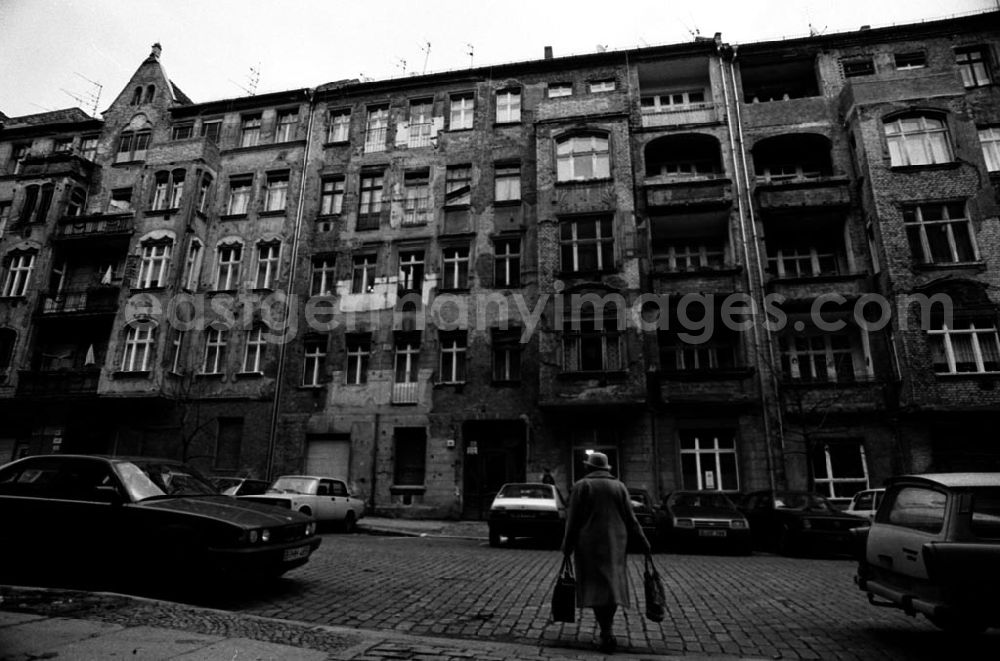 GDR photo archive: Berlin-Prenzlauer Berg - Aktionen in Prenzlauer Berg 26.11.92