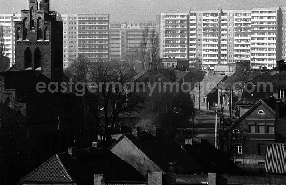 GDR image archive: Berlin-Marzahn - 22.02.1982 Alt-Marzahn, Blick auf ein Dorf Umschlagnr.: 17