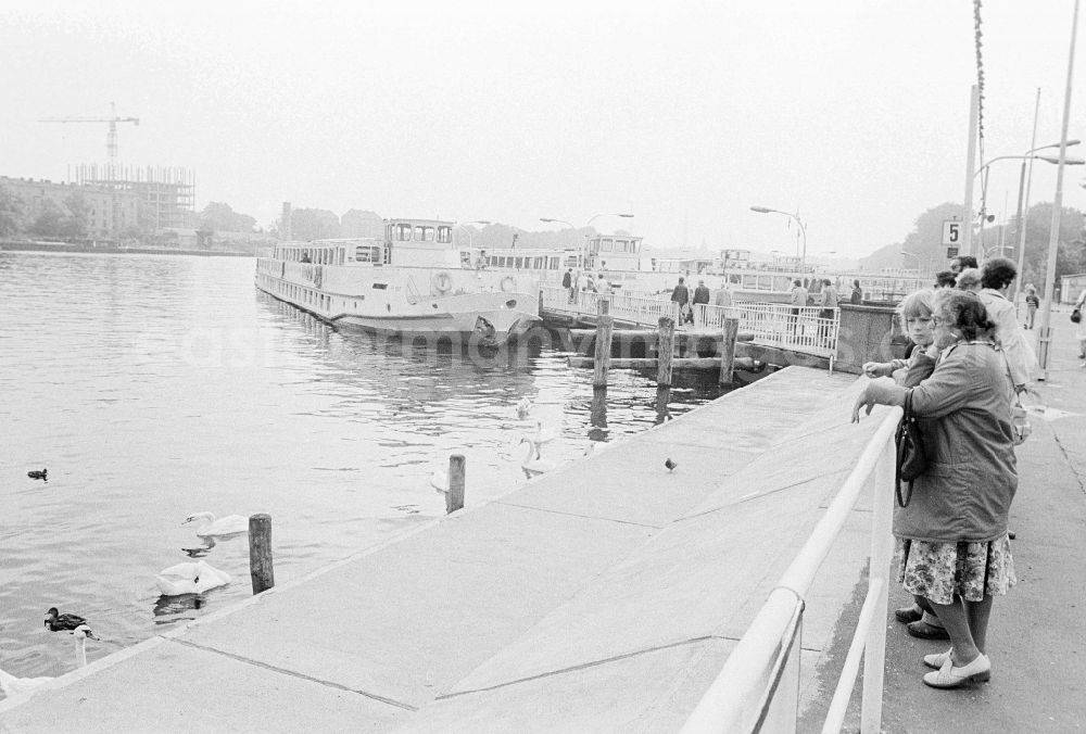 GDR image archive: Berlin - Landing stage of the white fleet on the shore of the Spree in the Treptower park in Berlin, the former capital of the GDR, German democratic republic