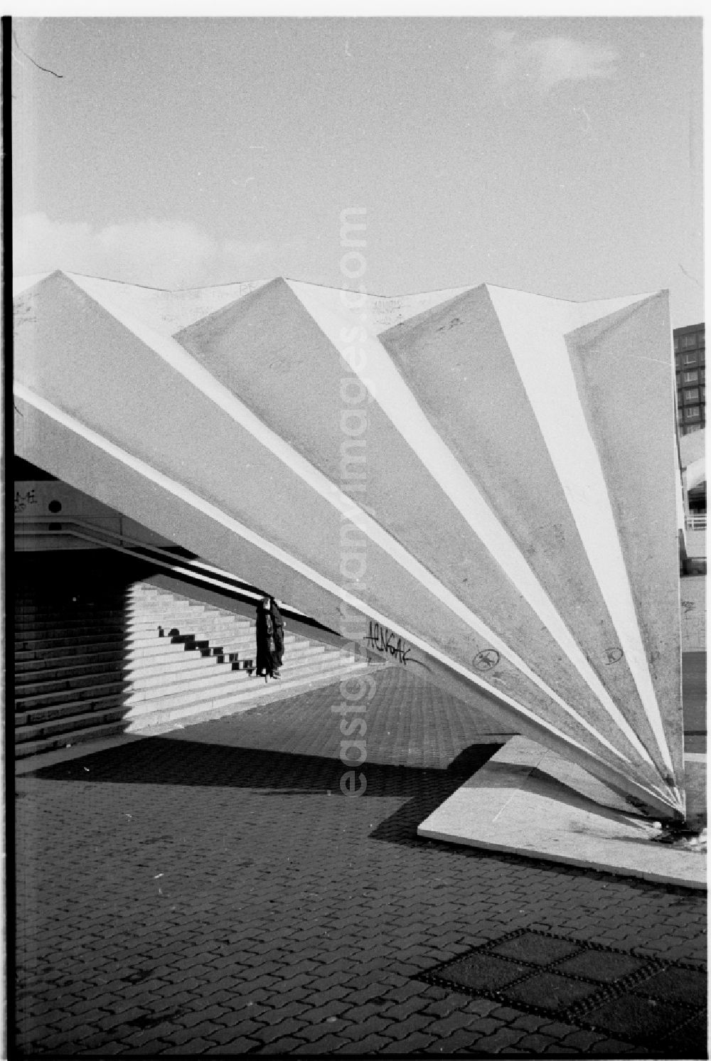 GDR image archive: Berlin - Architectural exterior design of the television tower fold at Alexanderplatz in East Berlin in the territory of the former GDR, German Democratic Republic