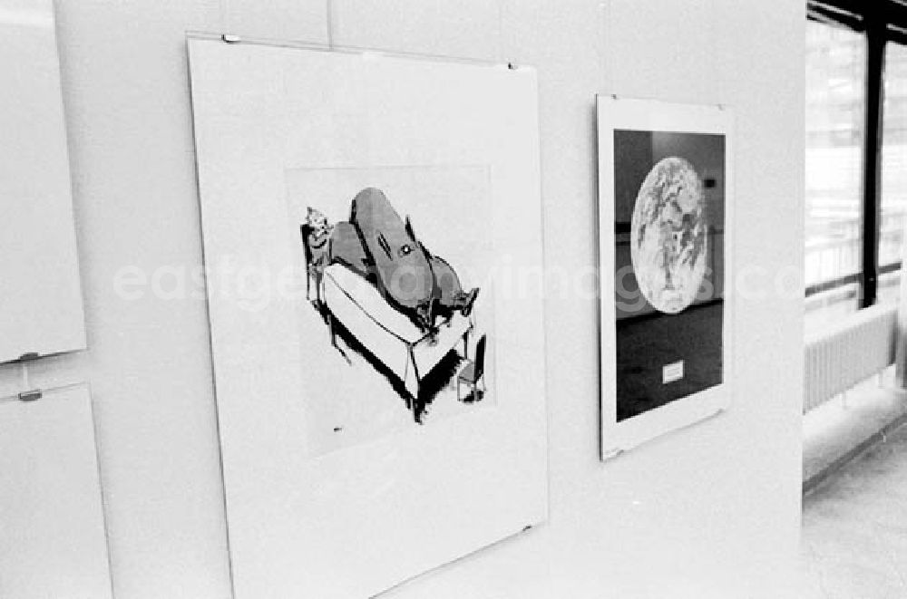 GDR photo archive: Berlin - Ausstellung Fernsehturm in Berlin.