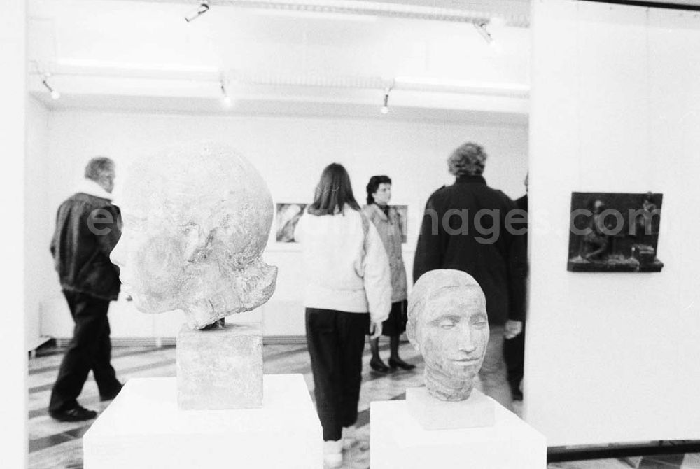 GDR image archive: Berlin - Marzahn - Ausstellung in der Galerie Marzahn