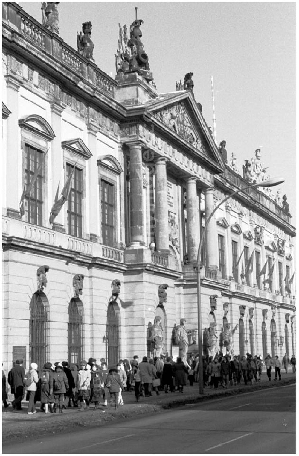 GDR image archive: Berlin - 13.02.1986 Ausstellung 4