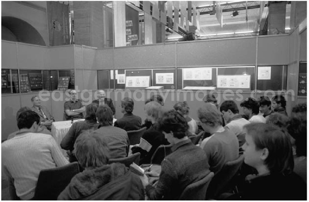 GDR photo archive: Berlin - 13.02.1986 Ausstellung 4