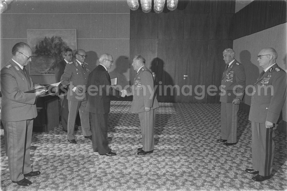 GDR image archive: Berlin - Promotion and award hand over by Erich Honecker an Erich Mielke und Heinz Hoffmann in the district Mitte in Berlin, the former capital of the GDR, German Democratic Republic