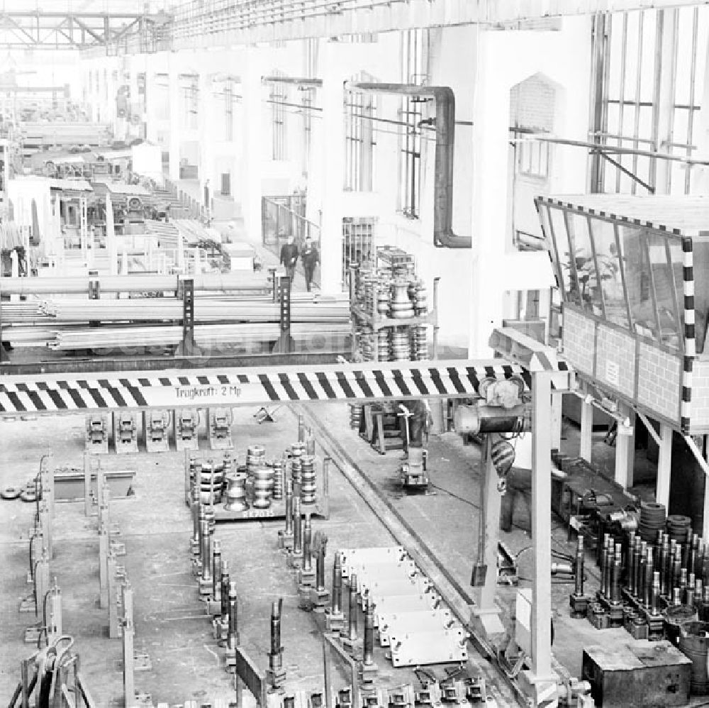 GDR picture archive: Finow - Oktober 1969 Automatisierung im Walzwerk Finow