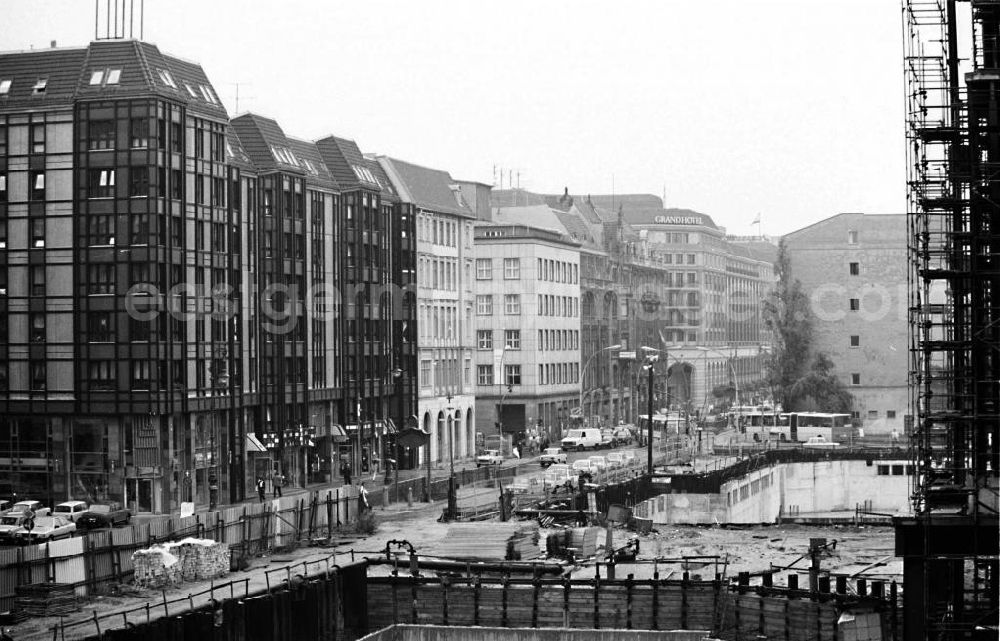 GDR image archive: Berlin-Mitte - Blick über Baustelle auf die Friedrichstraße in Berlin Mitte.