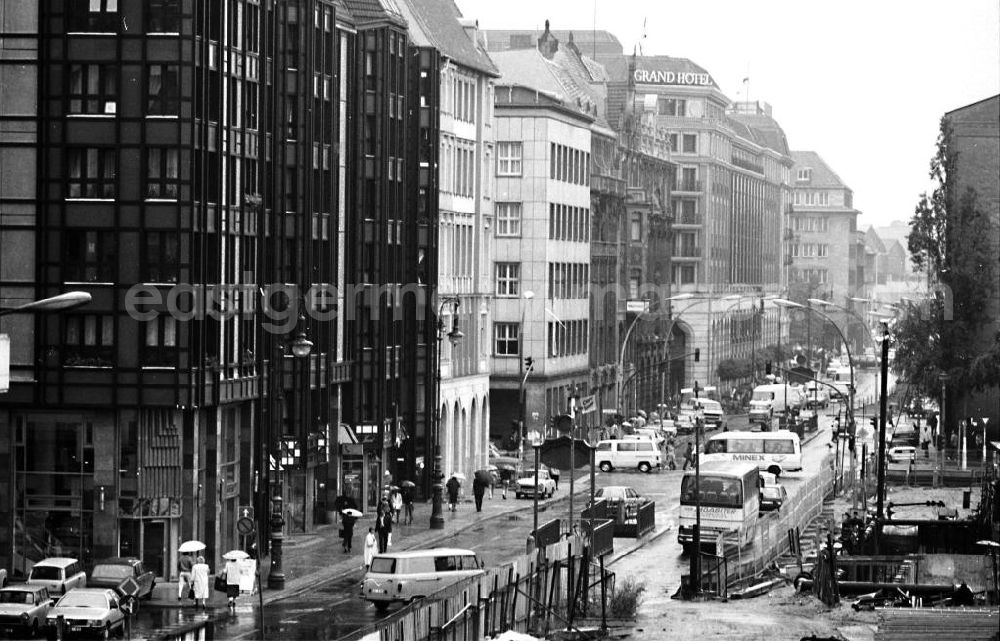 GDR photo archive: Berlin-Mitte - Blick über Baustelle auf die Friedrichstraße in Berlin Mitte.