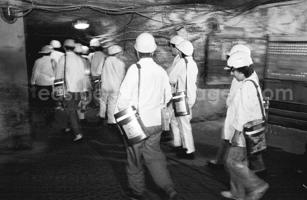 GDR image archive: Bischofferode - Miners occupy the Bischofferode potash mine in Thuringia to prevent it from closing