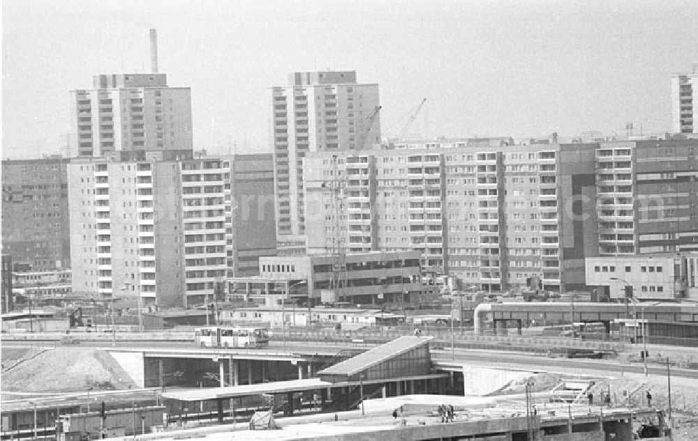 GDR picture archive: Berlin - Hohenschönhausen - 13.