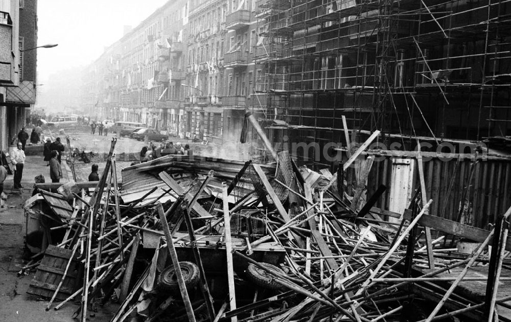 GDR picture archive: Berlin - Berlin Mainzerstr. nach der Schlacht 13.11.9