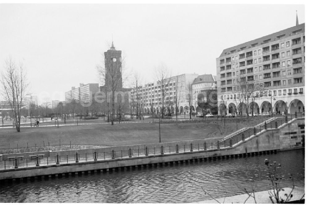 GDR picture archive: Berlin - 16.12.1986 Berlin Neubau Marzahn und Mitte.