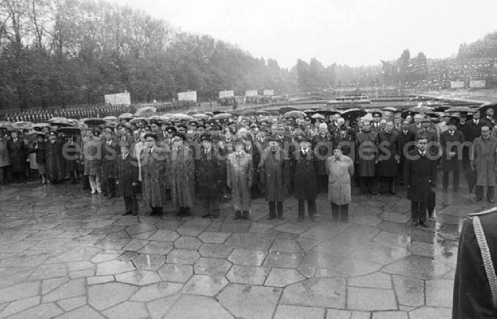 GDR photo archive: Berlin-Treptow - 08.
