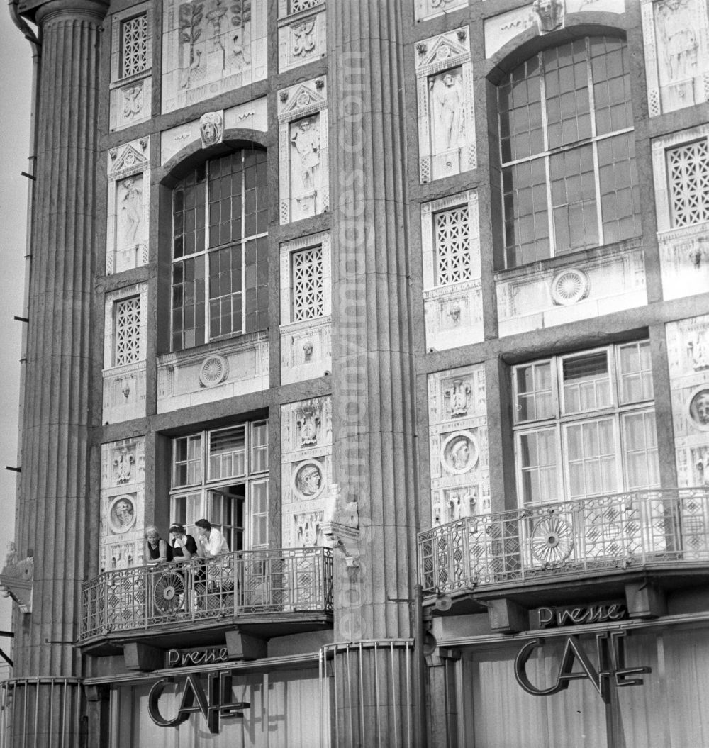 GDR picture archive: Berlin - Mitte - View to the facade with balconies from the house of the press with the press Café in Berlin - Mitte. The Press Café was located at Admiral Palace