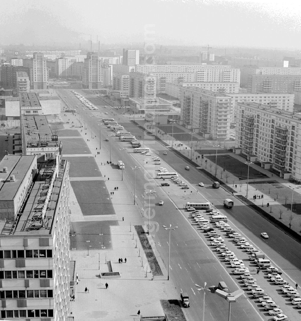 GDR image archive: Berlin - View at the B1 / B5 town towards Strausberger Platz in Berlin, the former capital of the GDR, the German Democratic Republic
