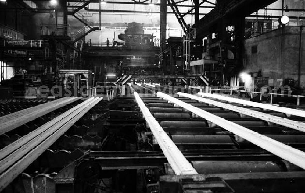 GDR image archive: Hennigsdorf - Blick auf eine Walzanlage des Elektrostahlwerkes in Hennigsdorf (Brandenburg).