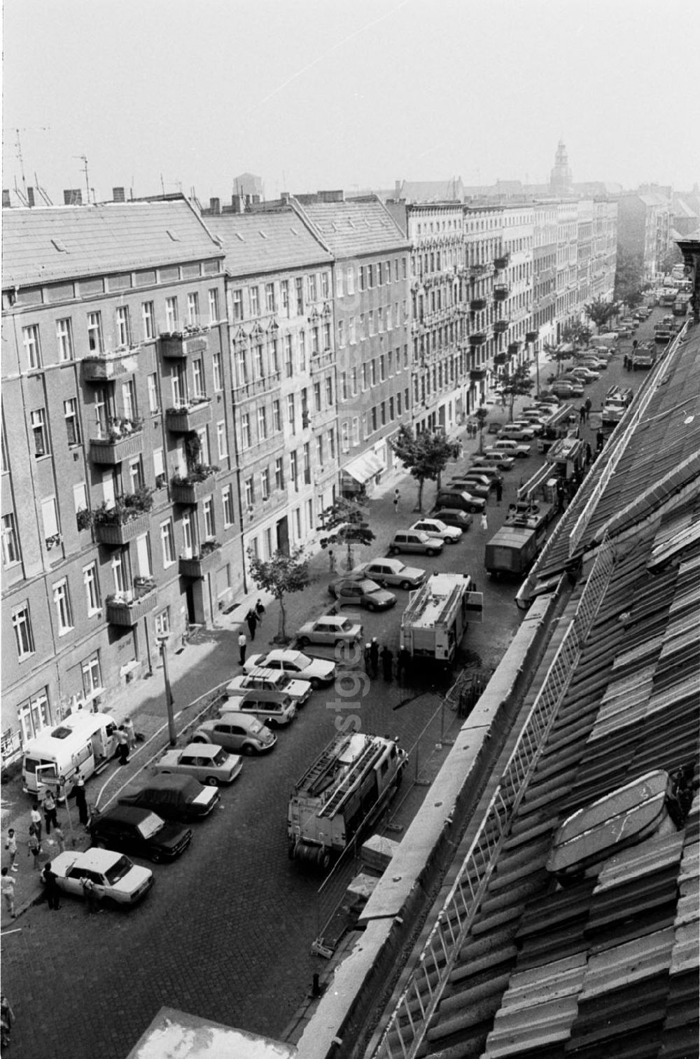 GDR photo archive: Prenzlauer Berg - Brand Dunckerstraße Prenzlauer Berg 12.