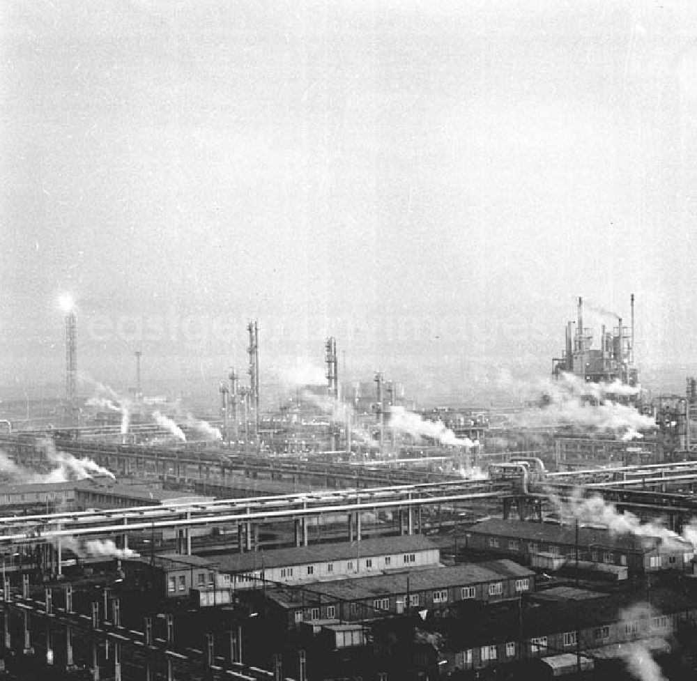 GDR image archive: Leuna - Chemiewerk.