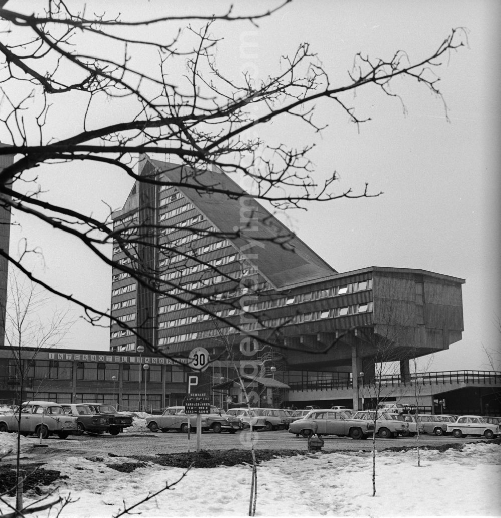 GDR picture archive: Oberhof - The Inter Hotel Panorama in Oberhof in today's State of Thuringia. The hotel was opened in 1969 in Oberhof and operated by Inter Hotel GDR. Also the fdgb used the hotel to 1989/9