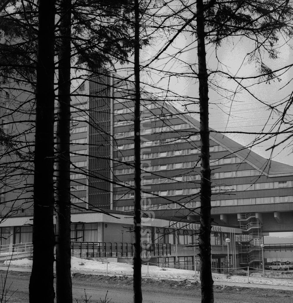 Oberhof: The Inter Hotel Panorama in Oberhof in today's State of Thuringia. The hotel was opened in 1969 in Oberhof and operated by Inter Hotel GDR. Also the fdgb used the hotel to 1989/9