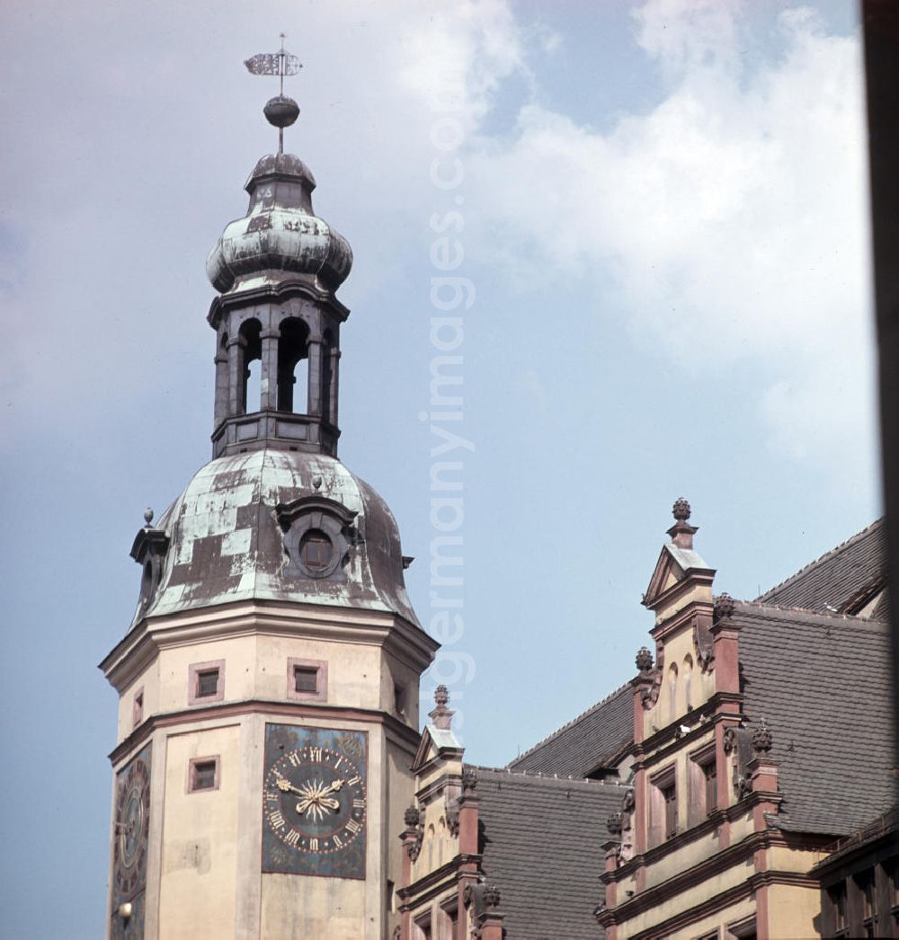 GDR photo archive: Leipzig - Blick auf den Turm des Alten Rathauses von Leipzig mit Sitz des Stadtgeschichtlichen Museums.