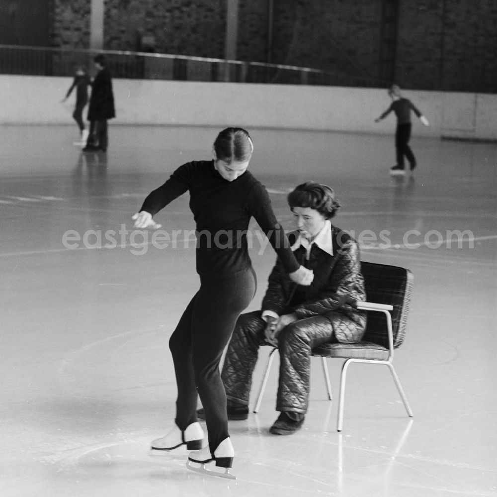 Berlin - Hohenschönhausen: DDR - figure skater Christine Errath (also known as Christine Trettin-Errath today Stüber-Errath) during training at Dynamo Sports Forum in Berlin with her coach Inge Wischnewski (1930 - 201