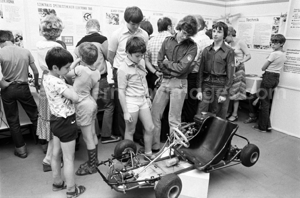Dresden: On Children's Day, young people from the Technology Working Group present their self-built car at the Pioneer Palace in Dresden, Saxony in the territory of the former GDR, German Democratic Republic