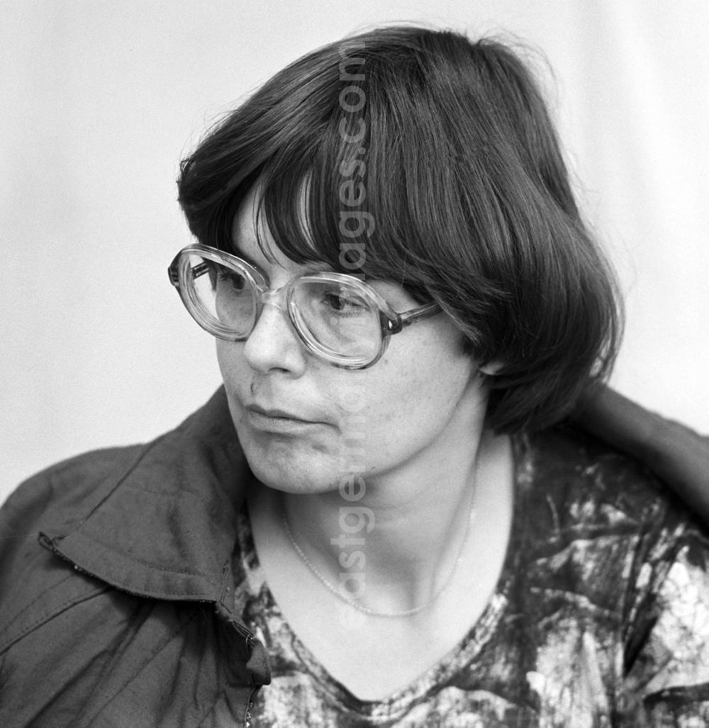 GDR photo archive: Potsdam - Die Schriftstellerin Maria Seidemann auf dem Schriftstellerbasar in Potsdam.