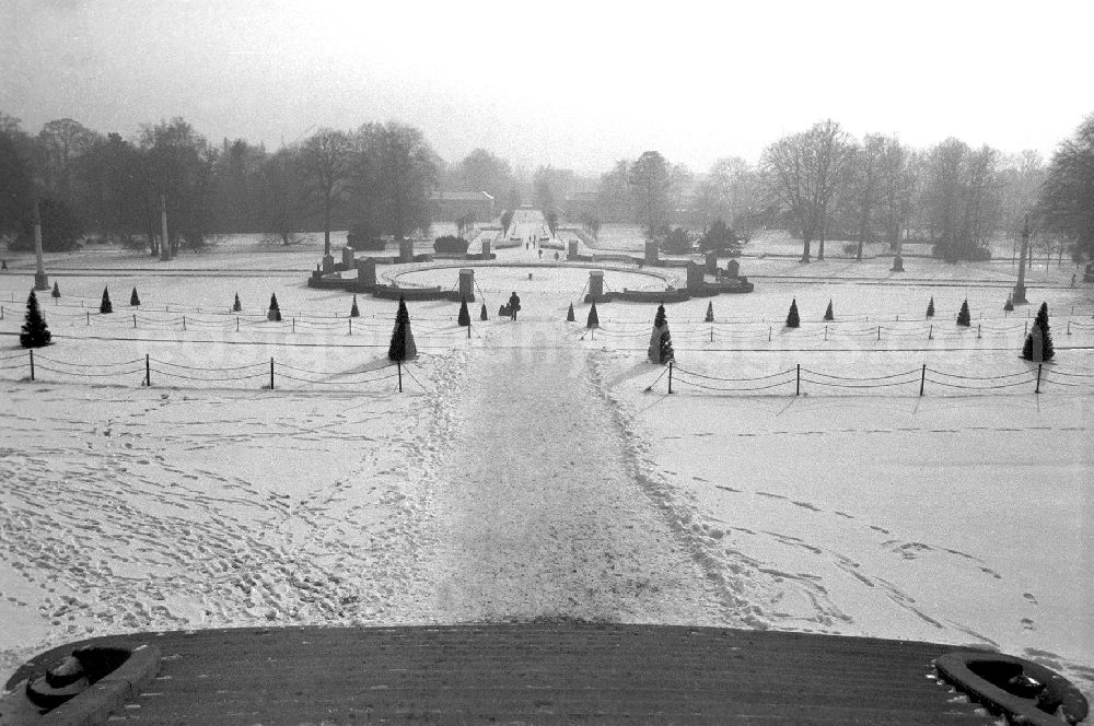 GDR photo archive: Potsdam - Overview of the park at Sanssouci Palace in Potsdam