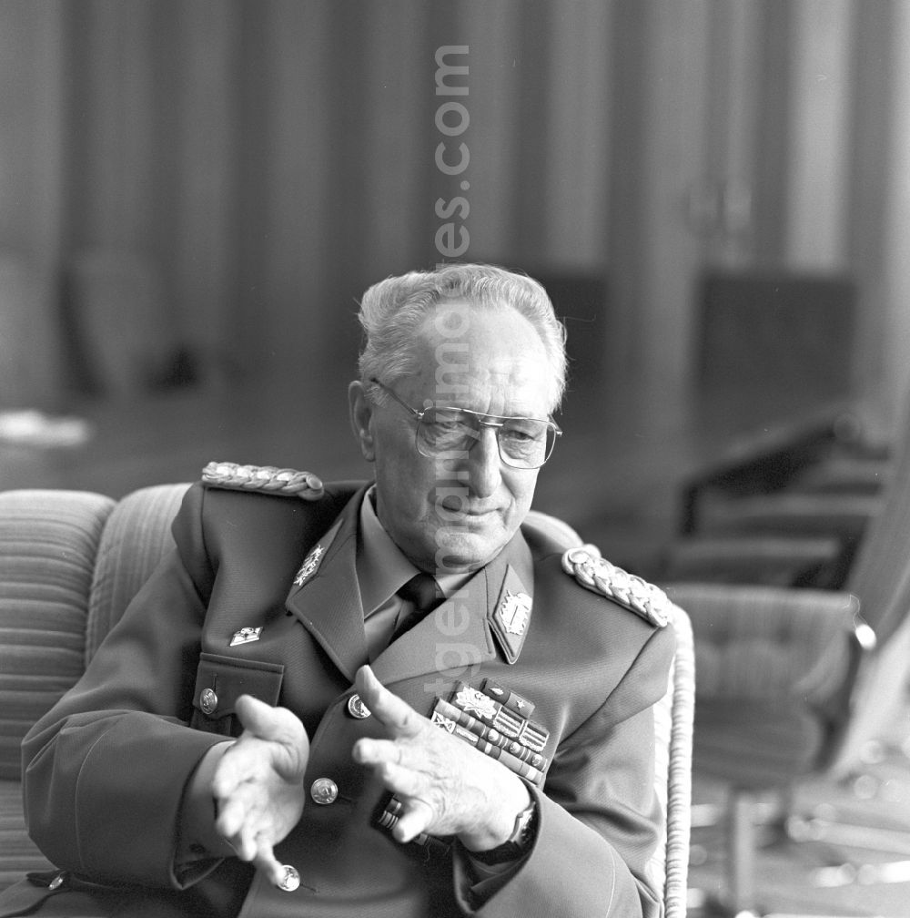 GDR photo archive: Strausberg - The former German army general of the NVA, National People's Army, Heinz Kessler in Strausberg in Brandenburg today. He was a member of the Council of Ministers of the GDR, Minister of National Defence and Member of the parliament of the GDR