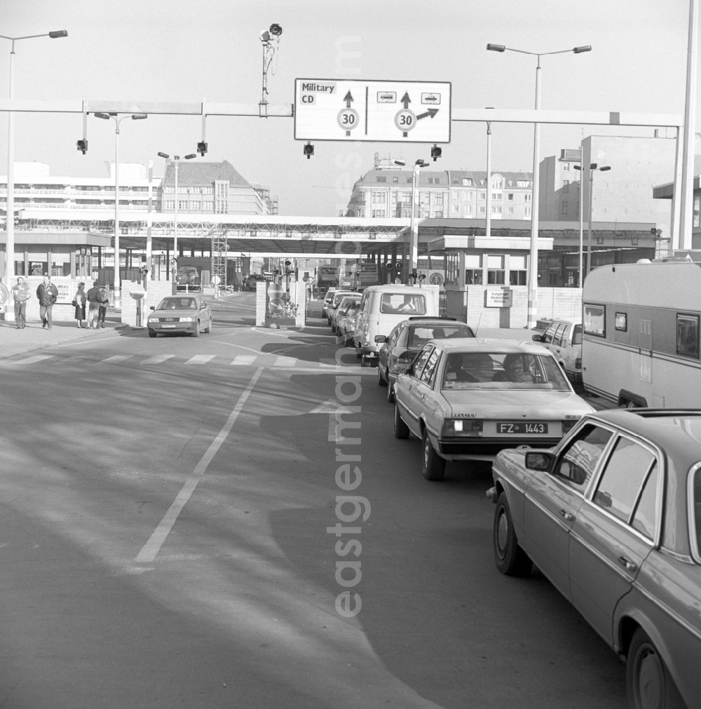 GDR image archive: Berlin - The Checkpoint Charlie was one of the most famous Berlin border crossings by the Berlin Wall 1961-199