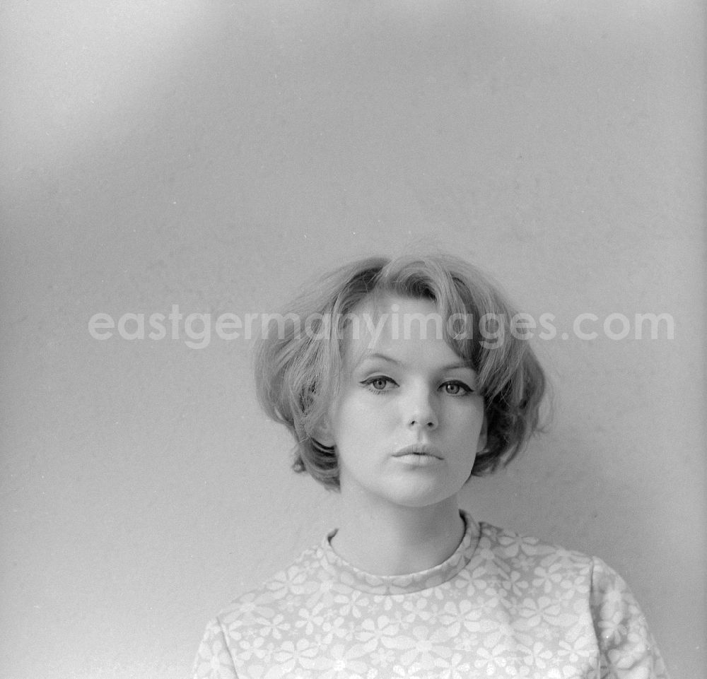 GDR photo archive: Berlin - The actress, voice actress and director Angelika Waller in Berlin, the former capital of the GDR, the German Democratic Republic