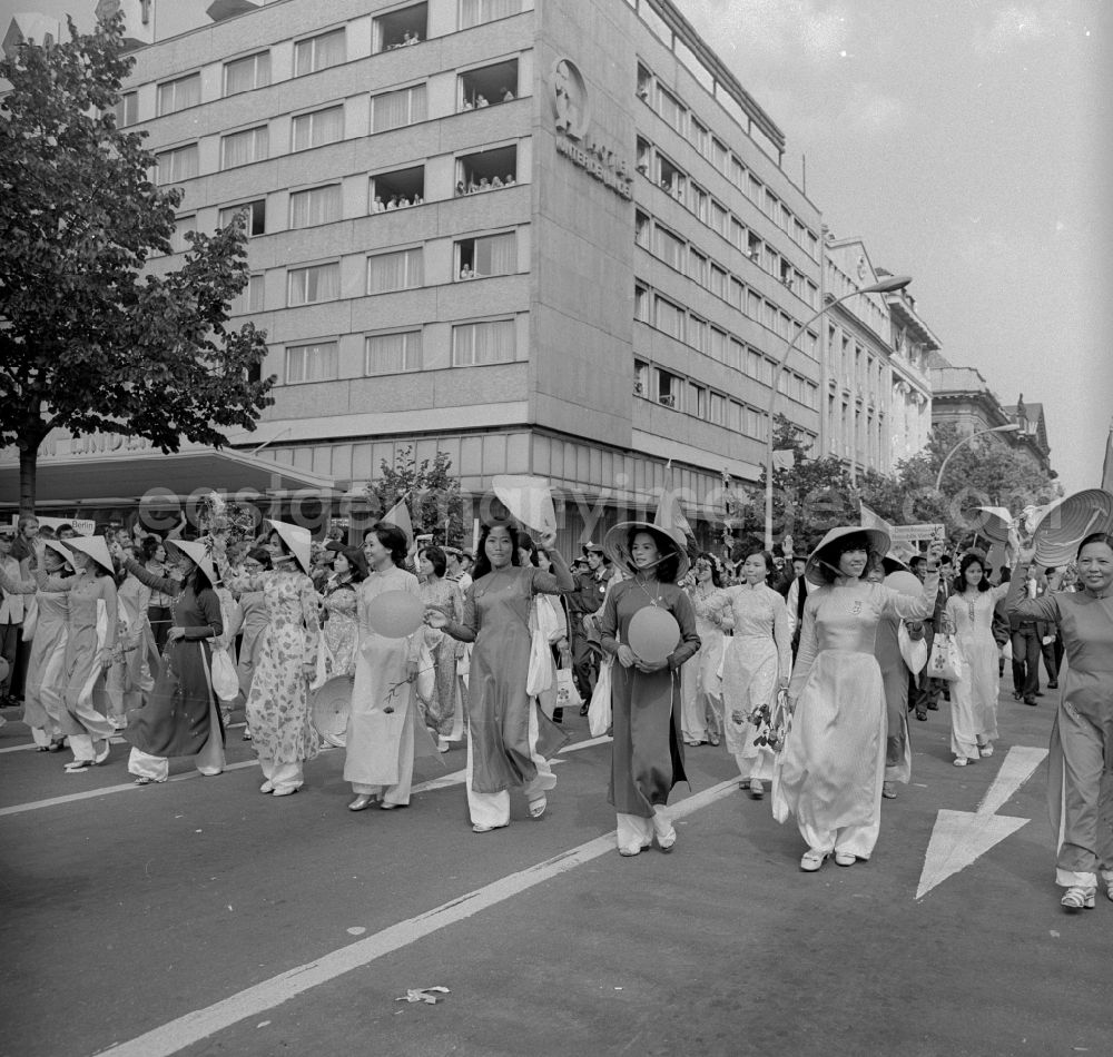 GDR image archive: Berlin - The 10th World Festival of Youth and Students in Berlin. In the nine-day event about eight million visitors came along with 25.600 visitors from 14