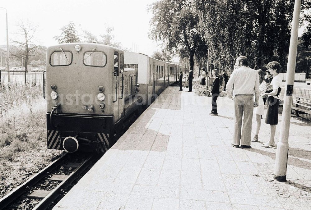 GDR photo archive: Berlin - Diesel locomotive type V1