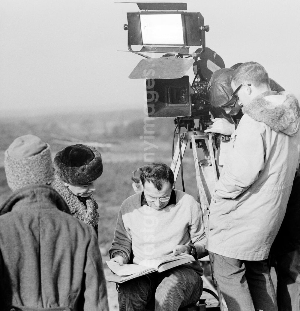 GDR photo archive: Potsdam - Shooting the feature film En Route to Lenin in Potsdam in Brandenburg on the territory of the former GDR, German Democratic Republic. Filmed in black and white film was produced on the occasion of the 10