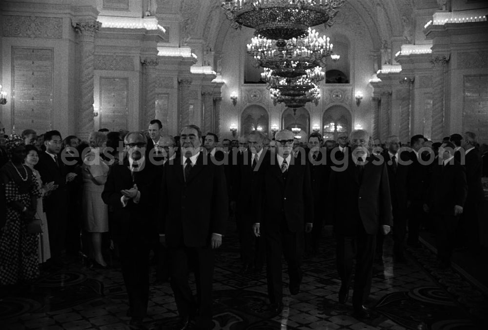 GDR image archive: Moskau - Empfang der Delegation aus DDR im Kreml in Moskau. (