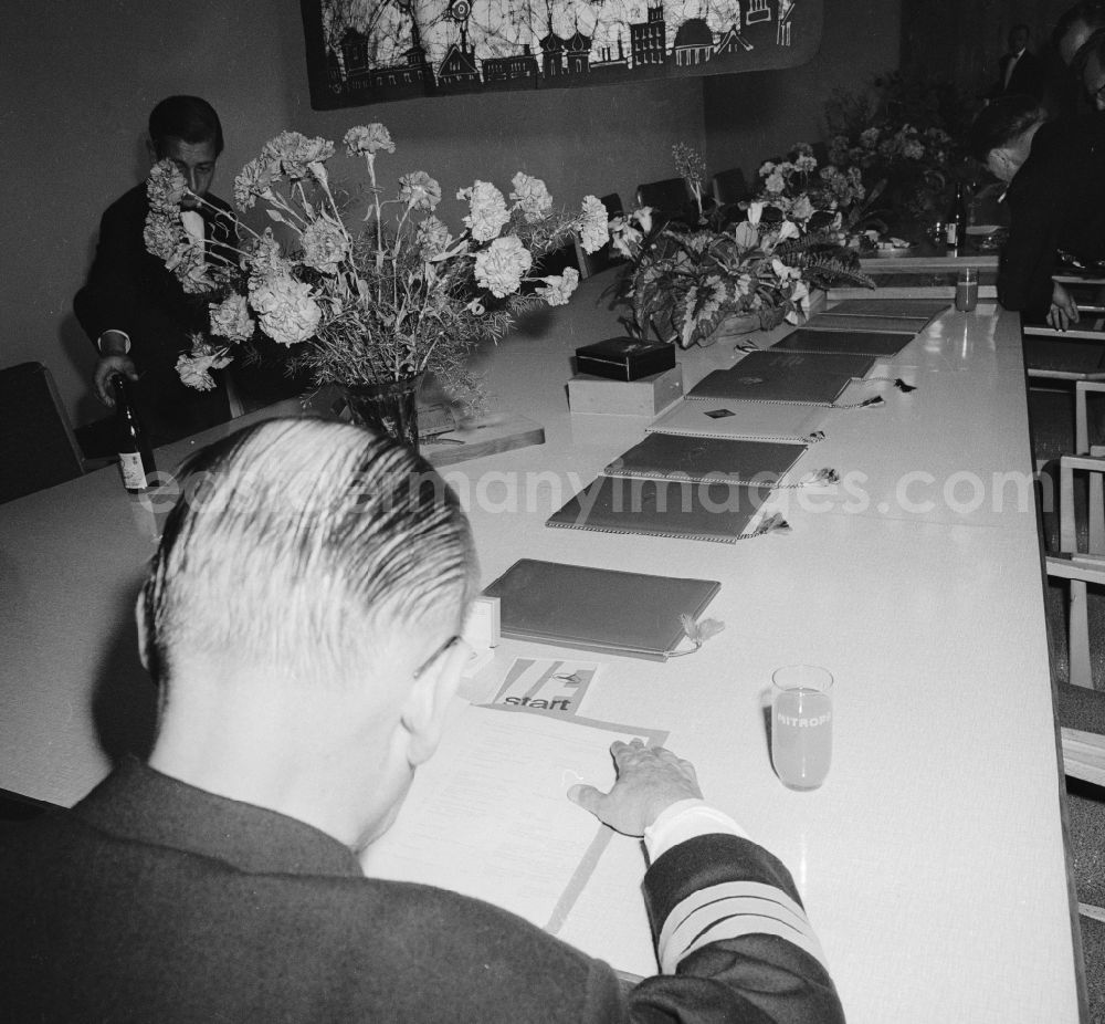 GDR image archive: Schönefeld - Reception for the 1