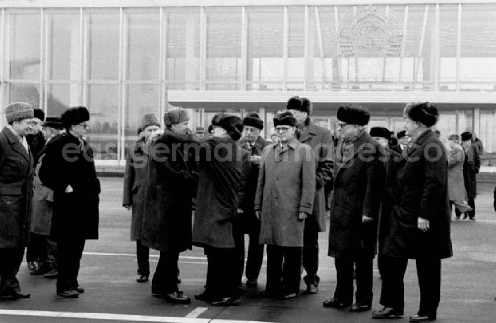 GDR image archive: Moskau - 1986 Ereignisse, Kongresse, Empfänge, Ausstellungen u.s.w. mit Erich Honecker in Moskau.