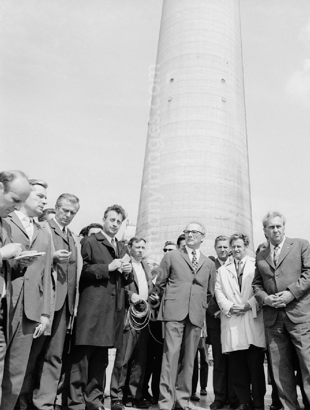 GDR photo archive: Berlin - Erich Honecker, secretary general of the central committee ZK of the SED socialist united party of Germany and chairpersons of the council of state visited building sites and facilities of the house building in the capital of Berlin, the former capital of the GDR, German democratic republic. Here in the Berlin television tower in the centre of the East Berlin