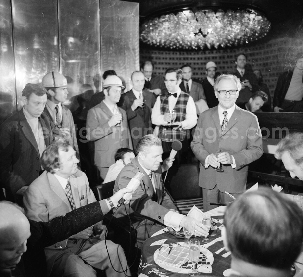 Berlin: Erich Honecker, secretary general of the central committee ZK of the SED socialist united party of Germany and chairpersons of the council of state to guest by a fish restaurant in Berlin, the former capital of the GDR, German democratic republic