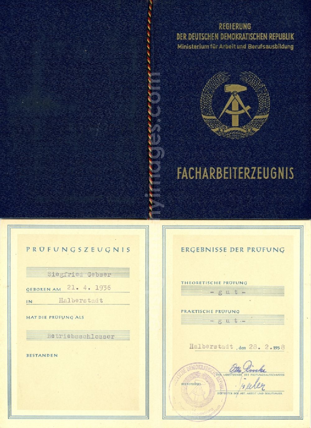 GDR image archive: Halberstadt - Reproduction Facharbeiterzeugnis Betriebsschlosser issued in Halberstadt in the state Saxony-Anhalt on the territory of the former GDR, German Democratic Republic
