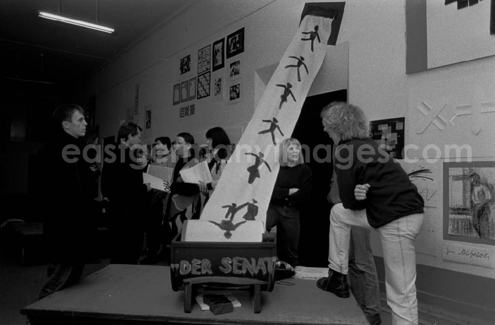 GDR image archive: Berlin - Fachschule für Werbung und Gestaltung