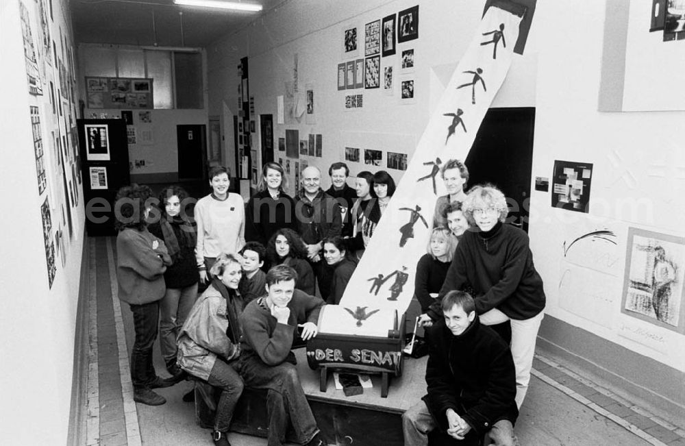 GDR picture archive: Berlin - Fachschule für Werbung und Gestaltung