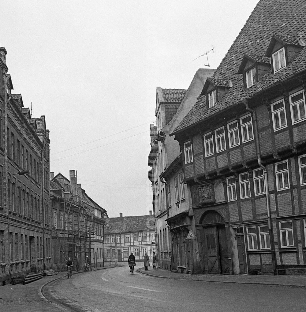 GDR picture archive: Halberstadt - Half-timbered facade and building front Westendorf - Grudenberg in Halberstadt in the state Saxony-Anhalt on the territory of the former GDR, German Democratic Republic