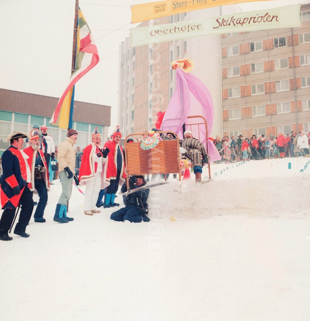 GDR image archive: Oberhof - Carnival event Oberhofer Skikapriolen in Oberhof in today's state Thuringia